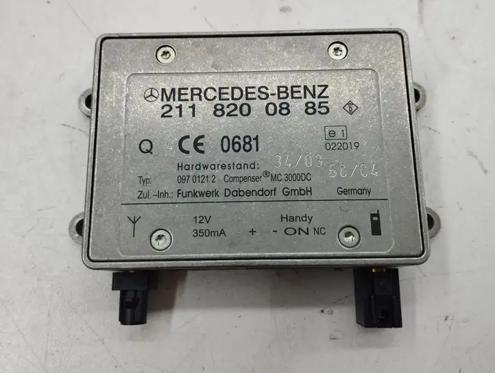 Mercedes-Benz ML W164 (2005 - 2011) 2118200885 Усилитель антенны — фото 1