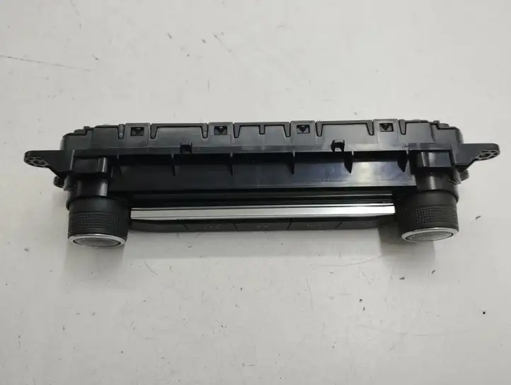 Ford Focus (2019 - )  18K811 Мультимедийный контроллер