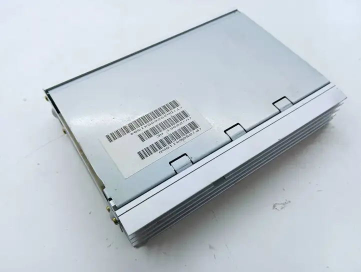Chrysler 300 - 300C (2005 - 2011) 05064118AD Усилитель звука — фото 4