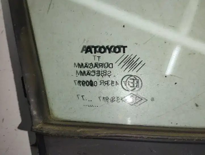Toyota Corolla Verso AR10 (2004 - 2009) 682460F010 Форточка двери — фото 7