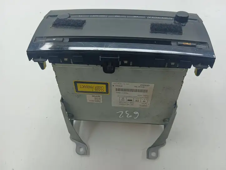 Toyota Prius (XW20) (2003 - 2009) 8612047220 Магнитола / мультимедийная система — фото 4