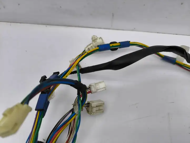 Toyota Prius (XW20) (2003 - 2009) 8215147250B Проводка передней двери — фото 6