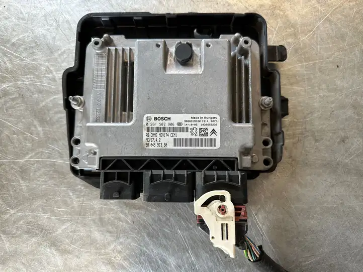 Peugeot 208 (2012 - 2015) 9807532080 Комплект системы зажигания — фото 6