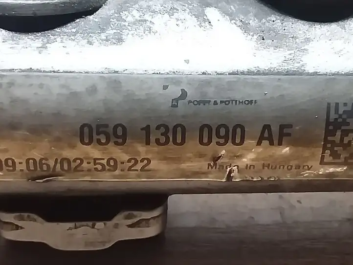 Audi A6 S6 C6 4F (2004 - 2008) 057130764F Регулятор давления топлива — фото 2