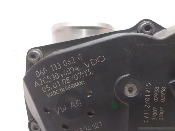 Audi A6 S6 C6 4F (2008 - 2011) 06F133062G Дроссельная заслонка — фото 2