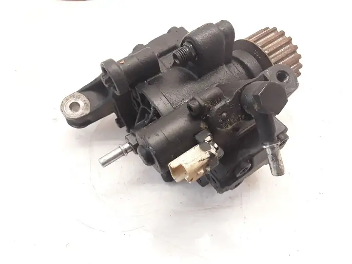 Nissan Qashqai (2013 - 2017) H8201100115 Топливный насос — фото 6