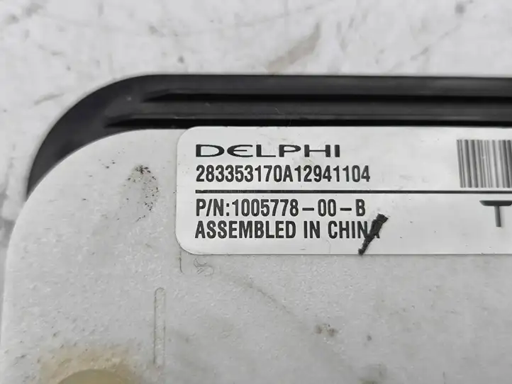 Tesla Model S (2012 - 2016) 100577800B Датчик занятости сиденья — фото 3
