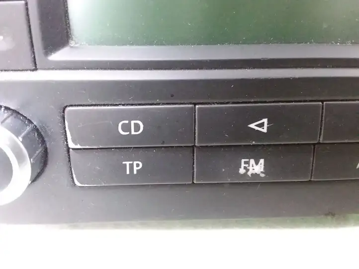 Volkswagen PASSAT B6 (2005 - 2010) 1K0035186P Магнитола / мультимедийная система — фото 3