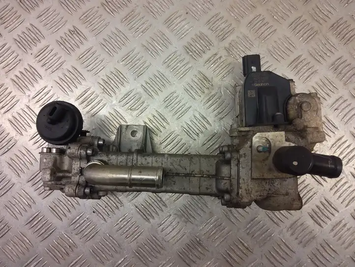 Kia Ceed (2015 - 2018) 284202A610 Охладитель клапана EGR — фото 1