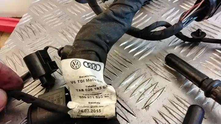Audi A4 S4 B9 (2015 - 2019) 059971555C Проводка двигателя — фото 7