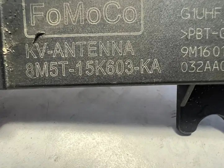 Ford Focus (2011 - 2015) 8M5T15K603KA Усилитель антенны — фото 3