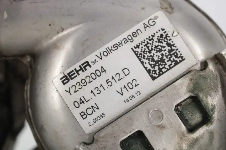 Volkswagen Golf VII (2013 - 2019) 04L131512D Охладитель клапана EGR — фото 8