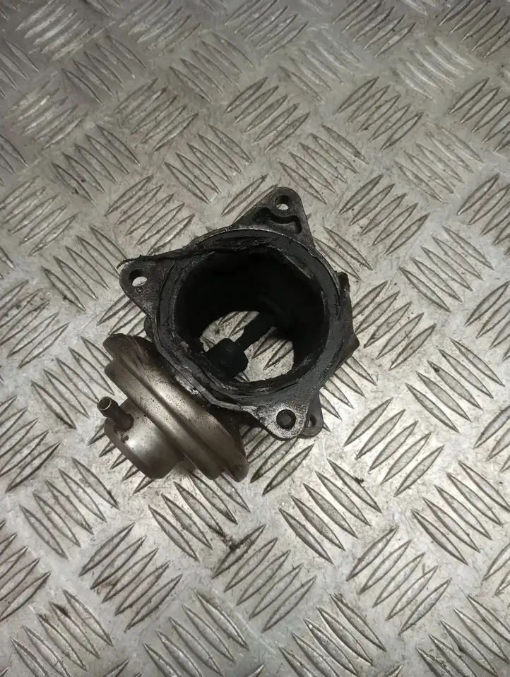 Audi A3/S3 8P (2003 - 2005) 038131501S Охладитель клапана EGR — фото 1