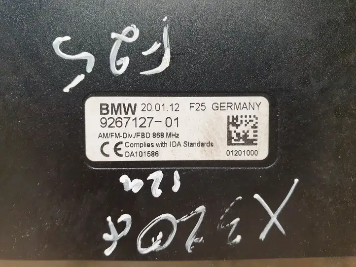 BMW X3 F25 (2010 - 2017) 9267127 Усилитель антенны — фото 7