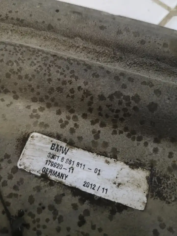 BMW 3 F30 F35 F31 (2012 - 2018) 6861811 Прочие детали днища — фото 3
