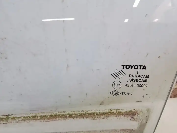 Toyota Corolla Verso E121 (2001 - 2004) 43R00097 Стекло передней двери — фото 3