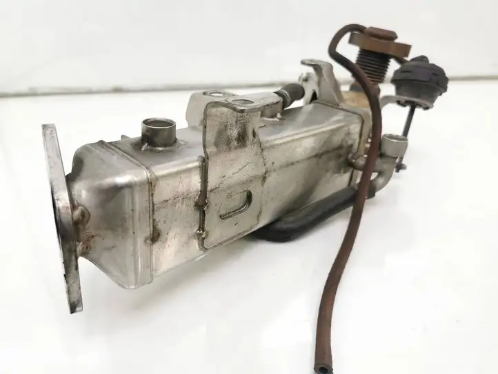BMW 3 F30 F35 F31 (2012 - 2018) 7810751 Охладитель клапана EGR — фото 2