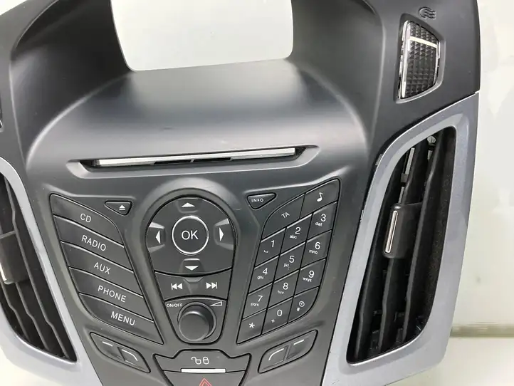 Ford Focus (2011 - 2015) BM5T18K811BA Магнитола / мультимедийная система — фото 7