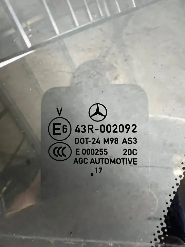 Mercedes-Benz GLC X253/C253 (2015 - ) A2537300300 Форточка двери — фото 4