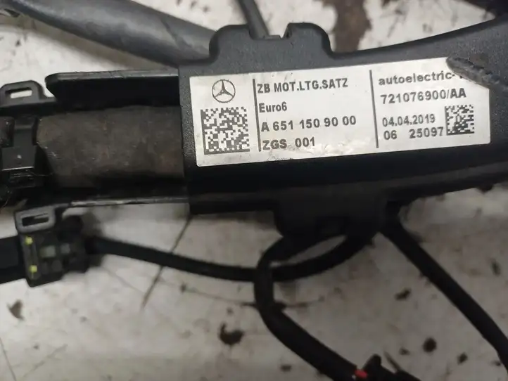 Mercedes-Benz Sprinter W907 W910 (2018 - ) A6511592725 Проводка двигателя — фото 3
