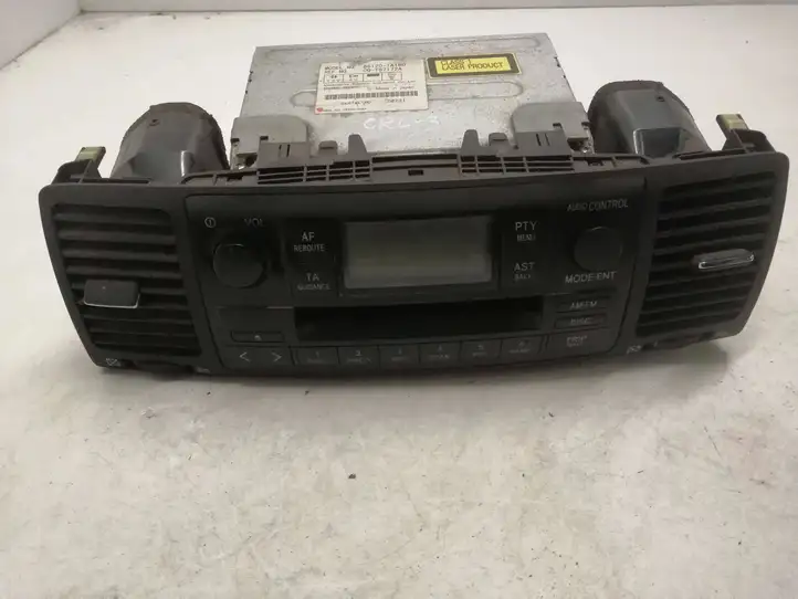 Toyota Corolla E120 E130 (2000 - 2004) 861201A180 Магнитола / мультимедийная система — фото 1