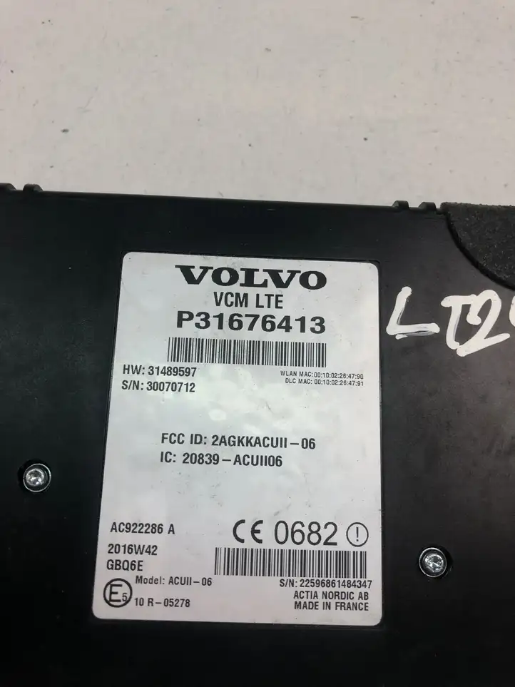 Volvo S90, V90 (2016 - 2020) 31676413 Прочие блоки управления — фото 4