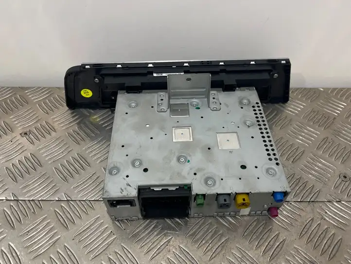 Audi A7 S7 4G (2010 - 2014) 4G0035746F Магнитола / мультимедийная система — фото 4