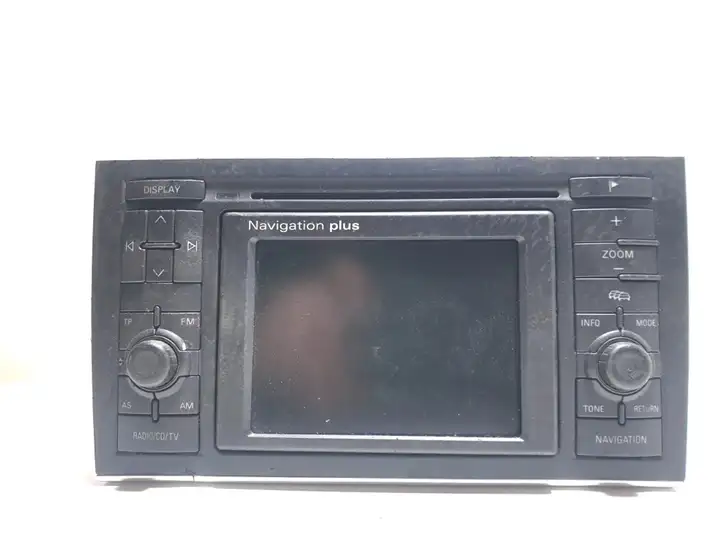 Audi A4 S4 B6 8E 8H (2000 - 2006) Магнитола / мультимедийная система — фото 1