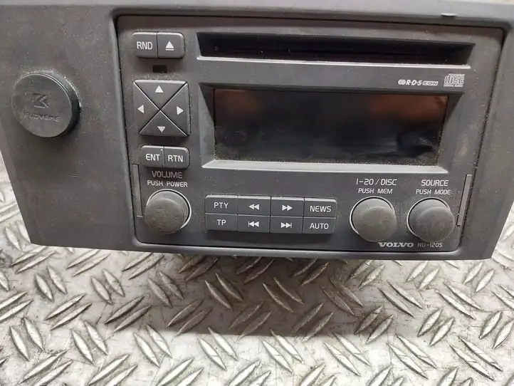 Volvo S60 (2000 - 2004) Магнитола / мультимедийная система — фото 1