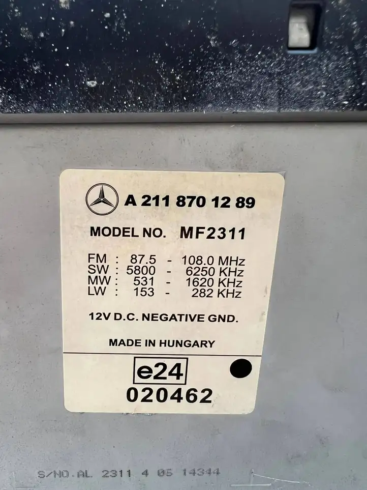 Mercedes-Benz E W211 (2002 - 2009) A2118701289 Магнитола / мультимедийная система — фото 3