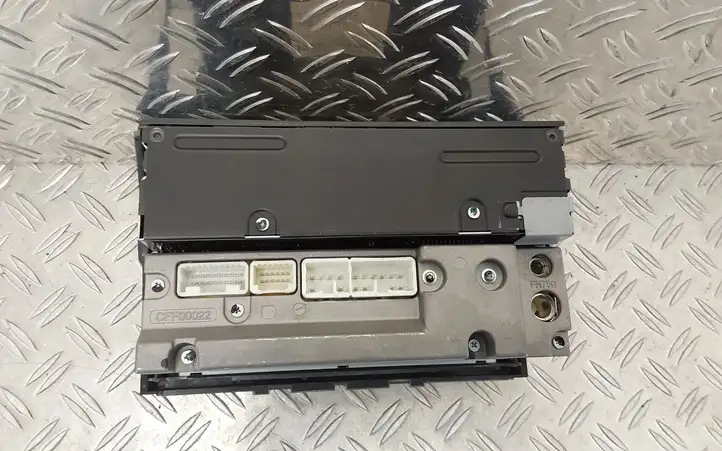 Toyota Corolla Verso AR10 (2004 - 2009) 861200F040 Магнитола / мультимедийная система — фото 4
