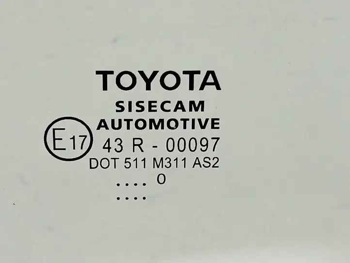 Toyota C-HR I (2016 - 2022) 68103F4020 Стекло задней двери — фото 3