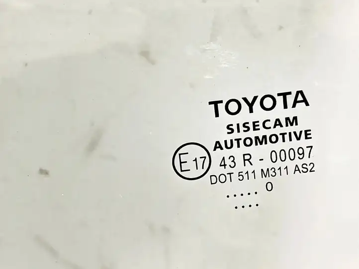 Toyota C-HR I (2016 - 2022) 68104F4020 Стекло задней двери — фото 2
