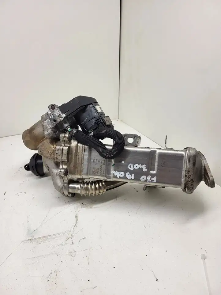 BMW 3 F30 F35 F31 (2012 - 2018) 7822350 Охладитель клапана EGR — фото 1