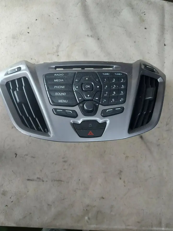 Ford Transit Custom (2014 - ) GK2T18K811DB Магнитола / мультимедийная система — фото 1