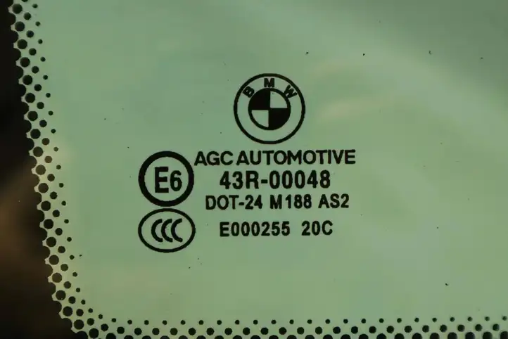 BMW X1 E84 (2009 - 2015) 2990329 Заднее боковое стекло — фото 2