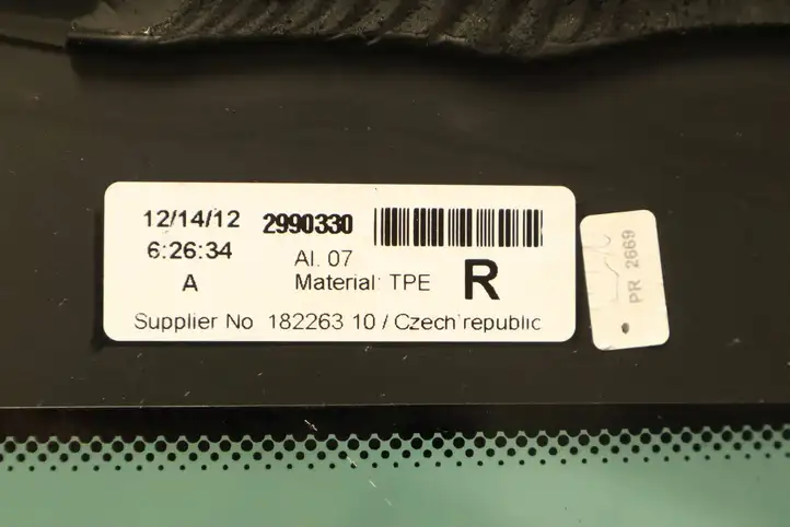 BMW X1 E84 (2009 - 2015) 2990330 Заднее боковое стекло — фото 5