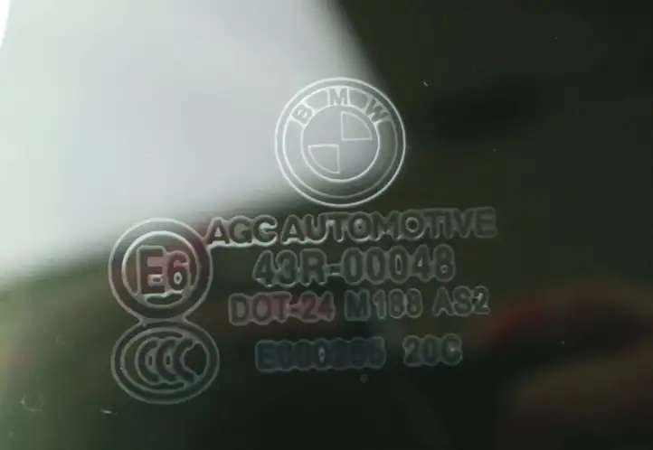 BMW X1 E84 (2009 - 2015) 2990299 Заднее боковое стекло — фото 2