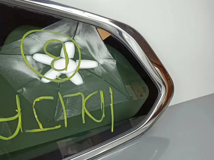 Hyundai Santa Fe (2018 - 2020) Заднее боковое стекло — фото 2