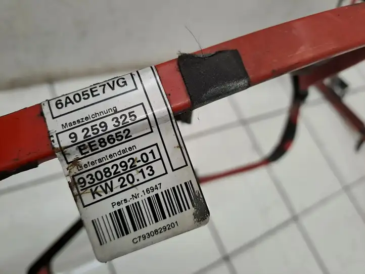 BMW 3 F30 F35 F31 (2012 - 2018) 9259325 Плюсовой провод аккумулятора — фото 5