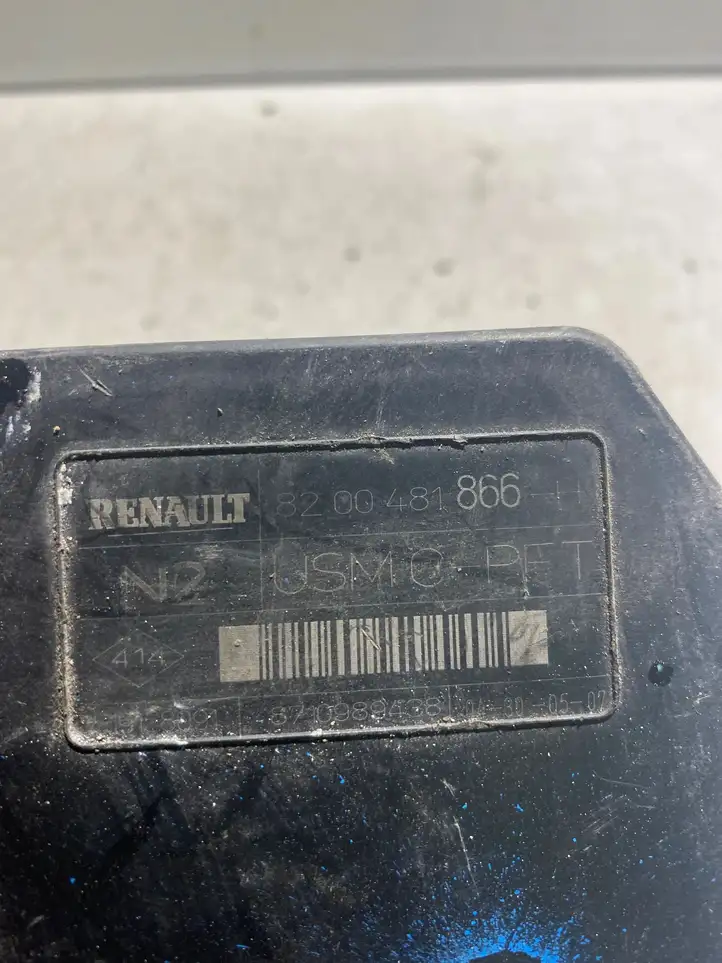 Renault Megane II (2006 - 2008)  8200481866 Ящик предохранителей (комплект)