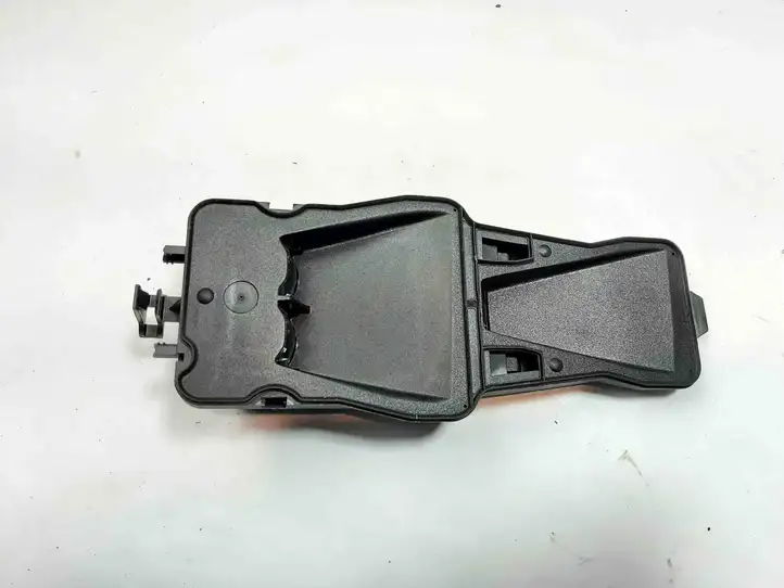 (2012 - 2016) P31360888 Датчик дождя — фото 3