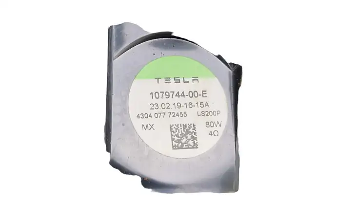 Tesla Model 3 (2017 - 2023) 107974400 Динамики передних дверей — фото 4