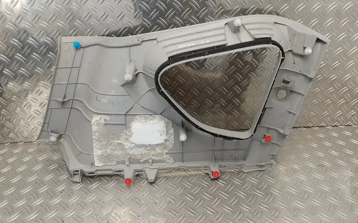 Toyota RAV 4 (XA40) (2012 - 2018) 6247042131 Облицовка заднего бокового стекла — фото 2