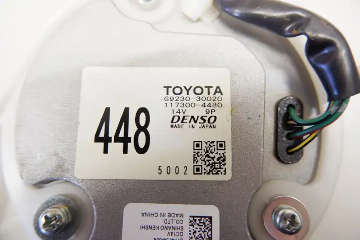 Lexus GS250 300 350 300h 450h (2011 - 2015) G923030020 электрический вентилятор батареи автомобиля — фото 7