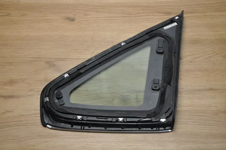 Volvo S90, V90 (2016 - 2020) 31689018 Заднее боковое стекло — фото 3