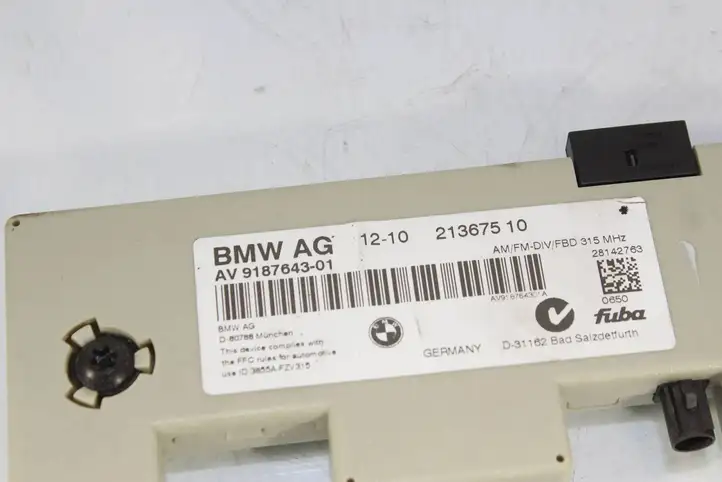 BMW 1 E82 E88 (2007 - 2014) 9187643 Усилитель антенны — фото 6