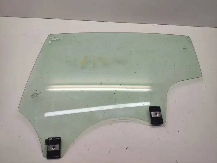 Tesla Model 3 (2017 - 2023) 43R004529 Стекло задней двери — фото 1
