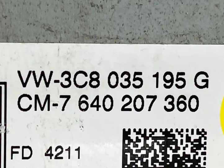 Volkswagen PASSAT B7 (2011 - 2014) 3C8035195G Магнитола / мультимедийная система — фото 6
