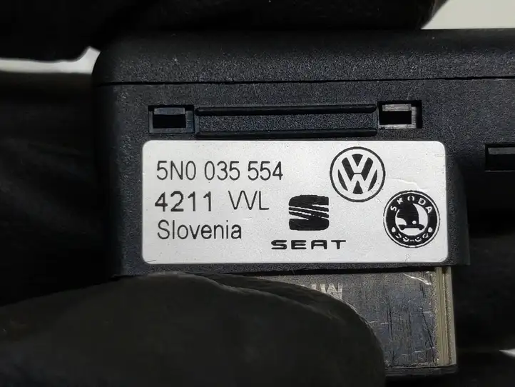 Volkswagen PASSAT B7 (2011 - 2014) 5N0035344D Контроллер мультимедийной системы — фото 7